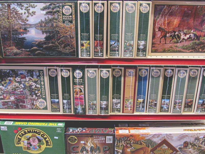 Pictures of random toys in slideshow