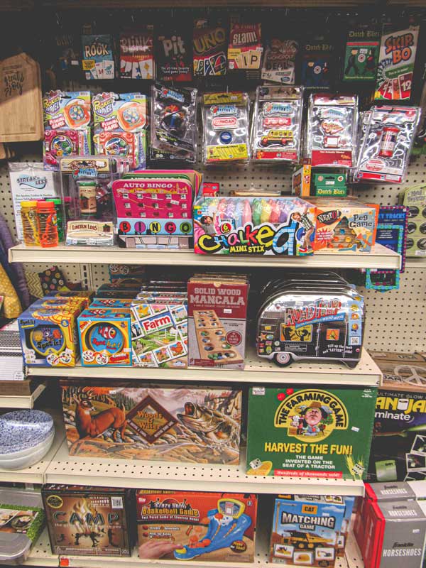 Pictures of random toys in slideshow